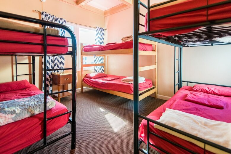 Albergue European Guest House