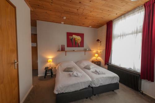 Hotel, Restaurant, Grand Caf� Het Wapen Van Aelden