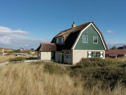 Spacious Villa In Vlieland With Terrace