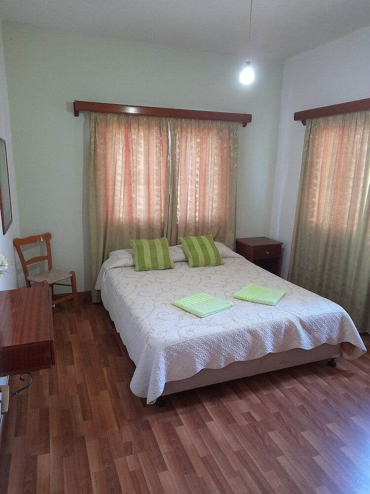 Hotel Onisillos