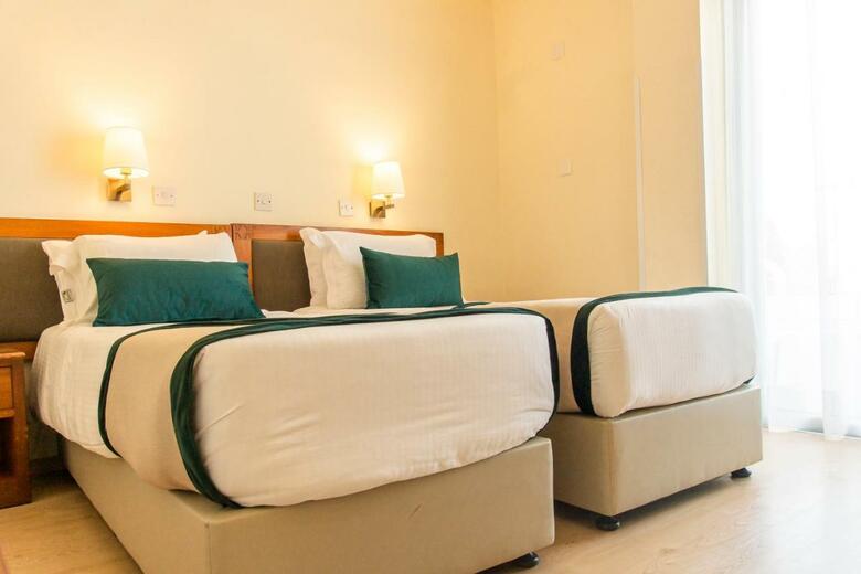 Hotel Pefkos