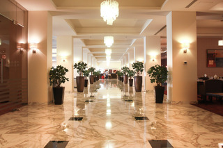 Hotel Golden Tulip Grand Palace