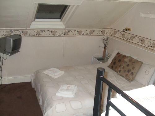 Fern Villa Hotel - Albert Road