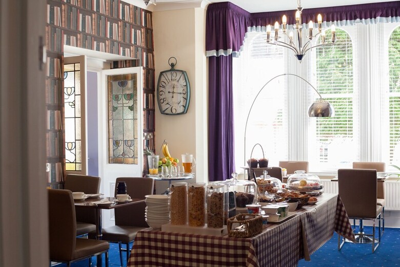 Hostal Washington House Hotel