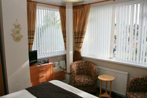 Hostal Churston Way Lodge Guest House