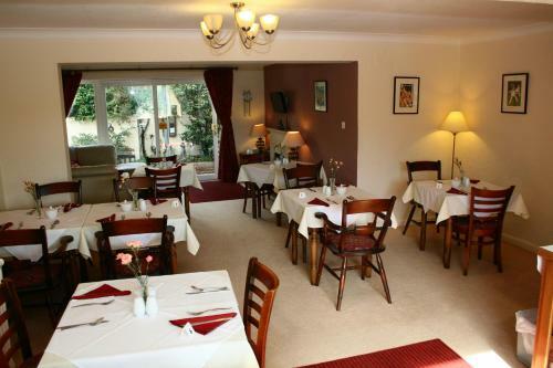 Hostal Churston Way Lodge Guest House