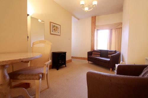 Centre Of Britain Hotel