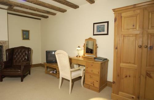 Centre Of Britain Hotel