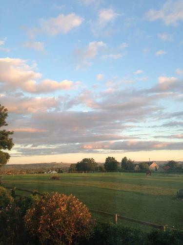 Rew Farm Country & Equestrian Accommodation