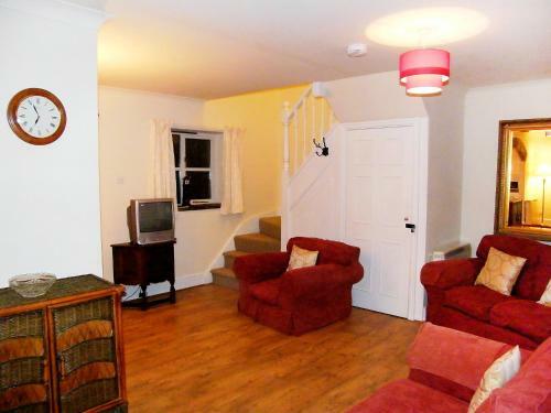 Holiday Home Ty Canol