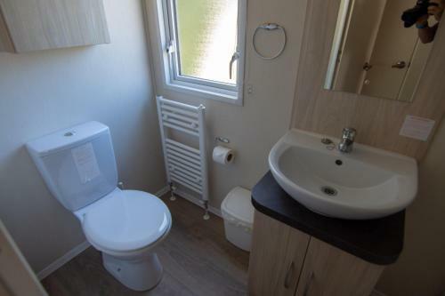 Bude Holiday Resort - Families And Couples Only