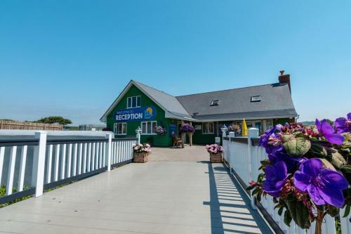 Bude Holiday Resort - Families And Couples Only