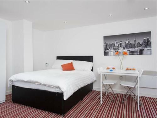 Brownhill House Apartments