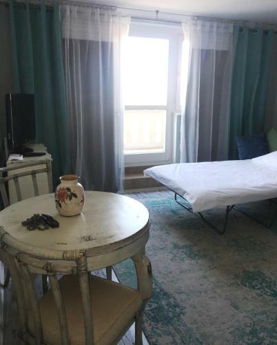 Feel Home Apartment Horova