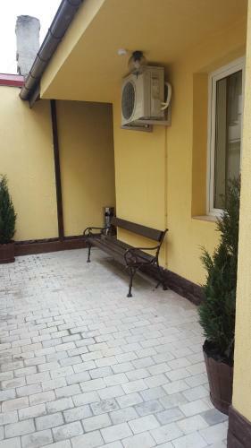 Hostal Vis A Vis Studio