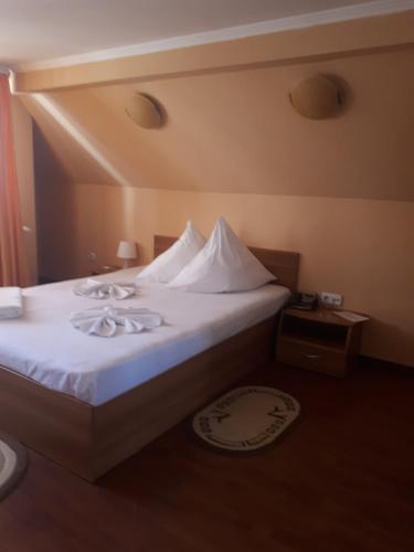 Hostal Vila Tom Cris