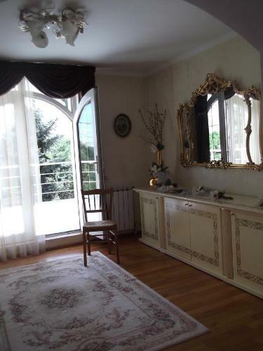 Hostal Pensiunea Raze De Soare