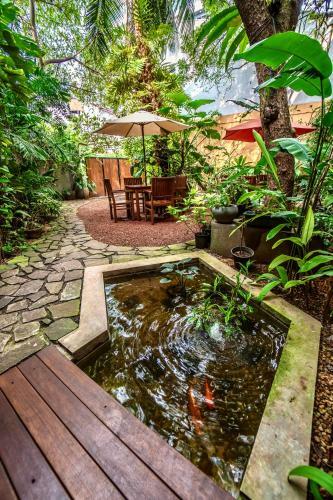 Hostal Sayura House