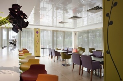 Hotel Holiday Inn Express Paris-canal De La Villette
