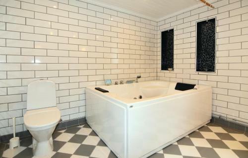 Holiday Home Algaras With Fireplace I