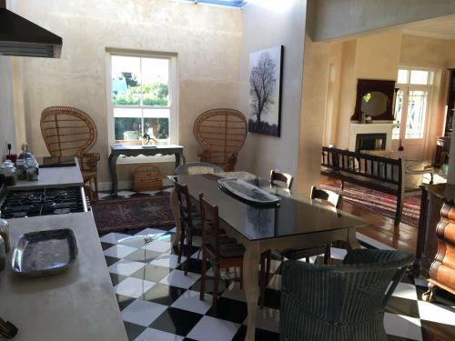 Hostal Shades Of Africa
