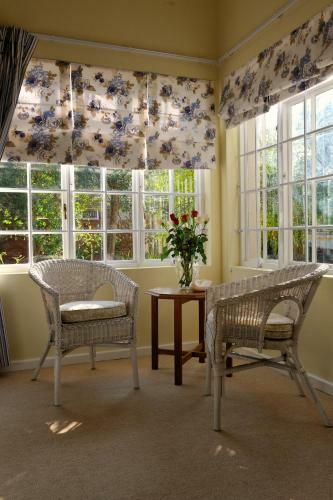 Everwood Manor Bed And Breakfast
