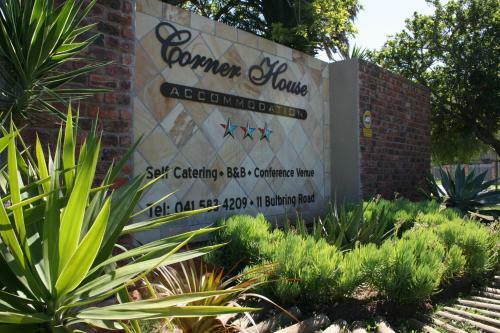 Bed & Breakfast Corner House Accommodation
