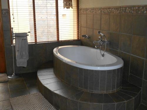Izapa Bush And Game Lodge