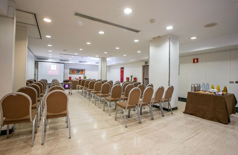 Leonardo Hotel Madrid City Center