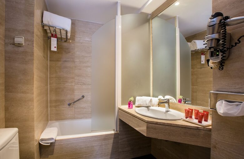 Leonardo Hotel Madrid City Center