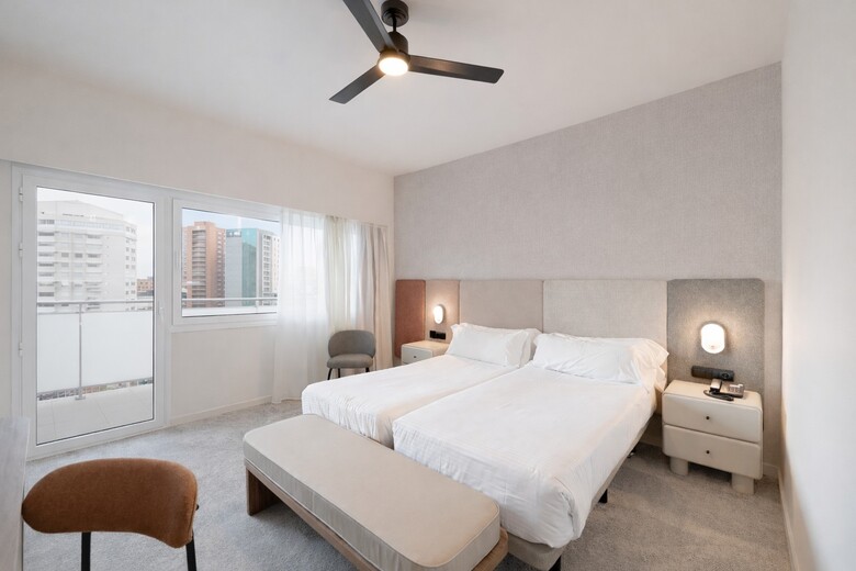Hotel Rh Royal S�lo Adultos