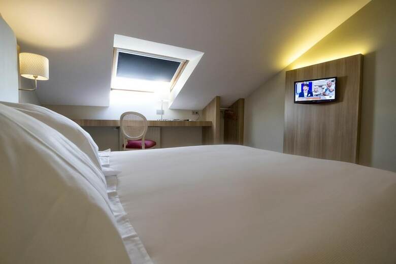Hotel Arcea Los Lagos