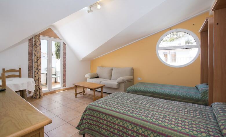 Apartamentos La Fonda