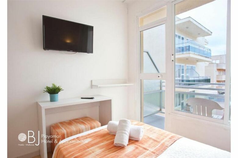 Playamar Hotel & Apartments