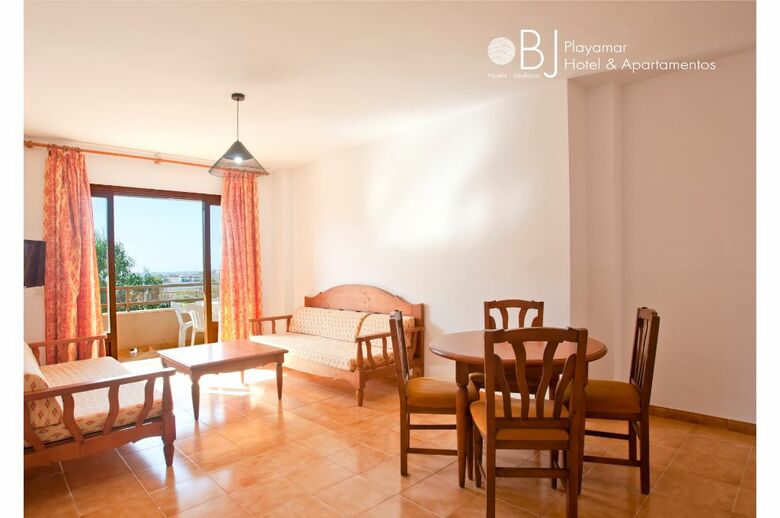 Playamar Hotel & Apartments