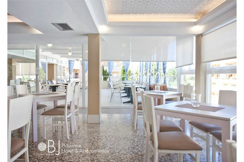 Playamar Hotel & Apartments