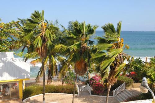 Tropikist Beach Hotel And Resort