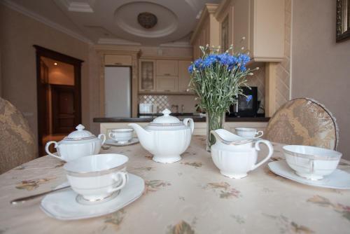 Apartment On Franzuskiy Boulevard 9