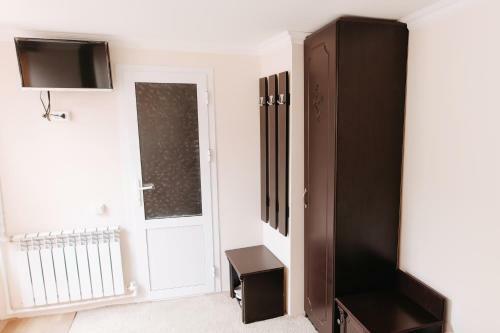 Hostal Trip.le Guest House