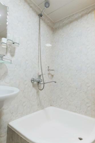 Hostal Trip.le Guest House