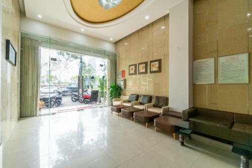Oyo 327 Oasis Riverside Hotel Da Nang