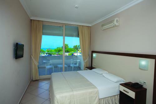 Hotel Batihan Beach Resort & Spa - 24h All Inclusive