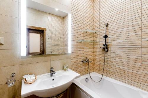 Apartament At Serpuhovskaya 35a