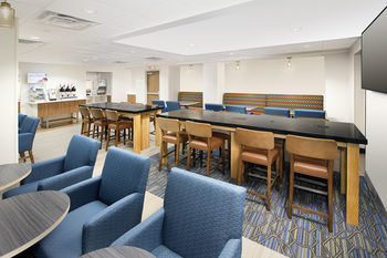 Hotel Comfort Inn And Suites