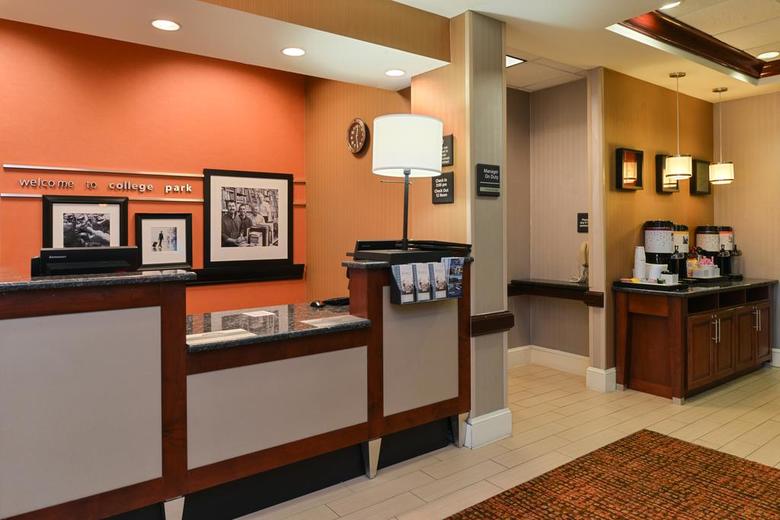 Hotel Hampton Inn College Park