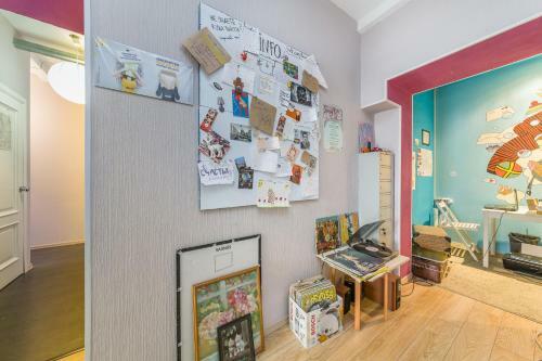 Hostel Whose Suitcase