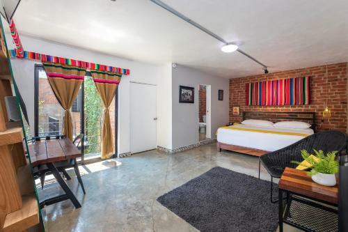 Hostal Pi�ata Pv Gay Hotel