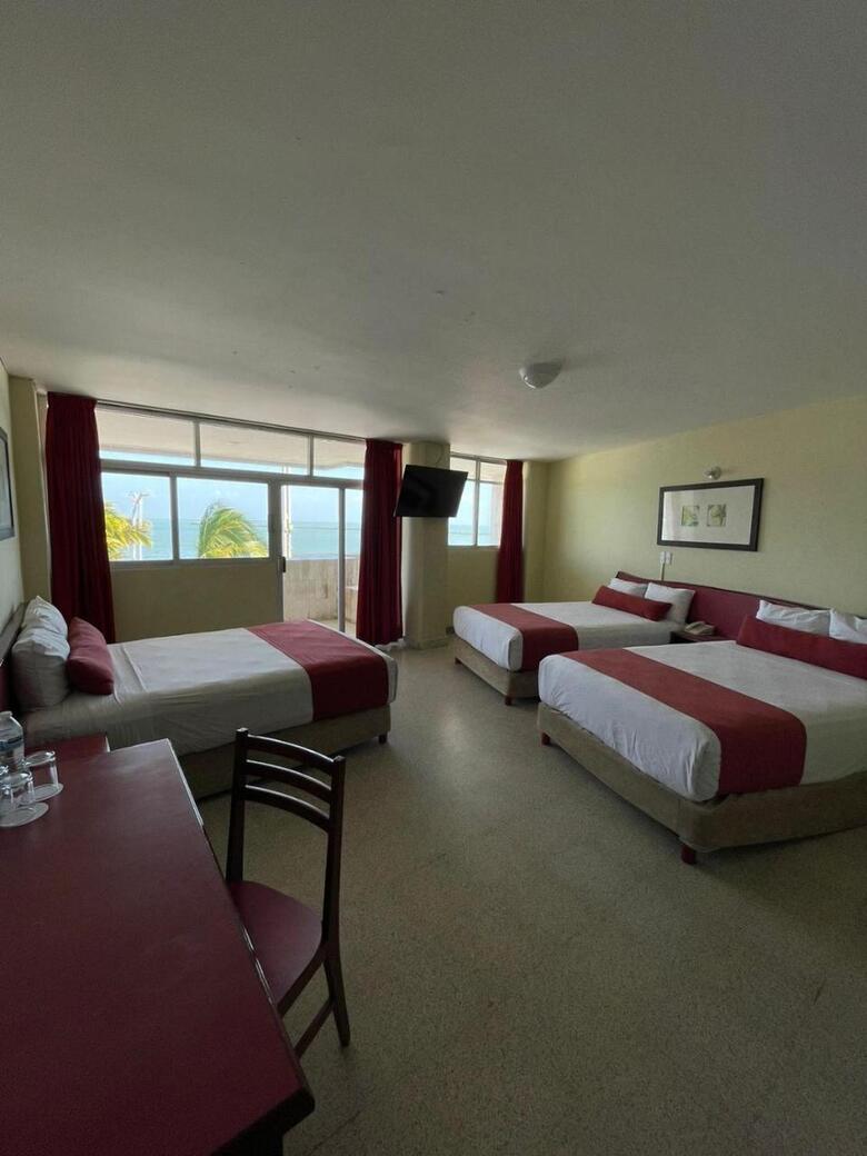 Hotel Royalty