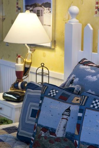 Baywood Shores B&B