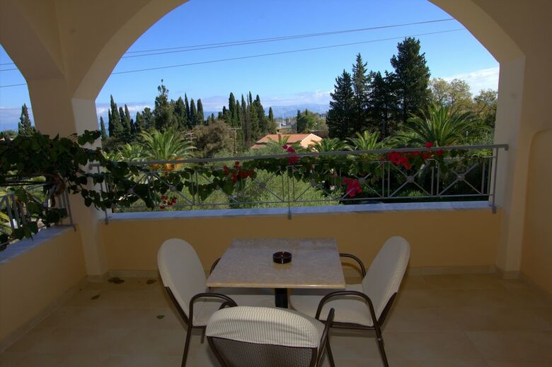 Art Hotel Debono